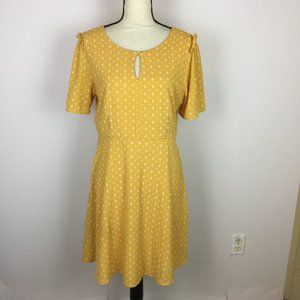 Studio B By Bobeau Fit & Flare Dress Size L Womans Yellow Short Sleeve Ruffle